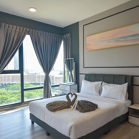 Midvalley Southkey Mosaic Suite By Nest Home Джохор-Бару Экстерьер фото